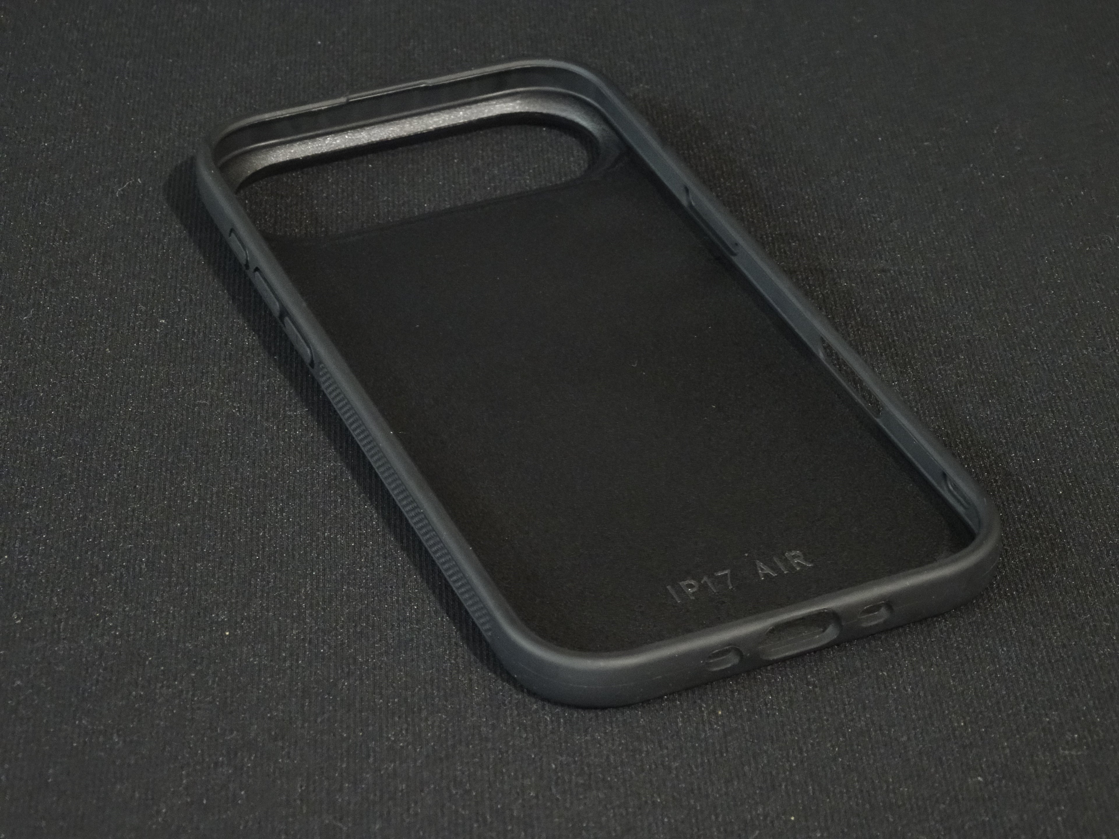 Kangaroo Case iPhone Air - Black