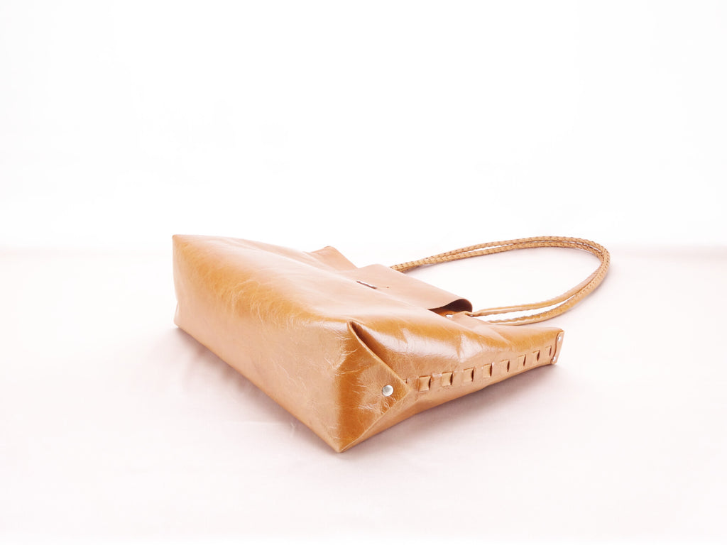 James Watson Tote - Saddle Tan
